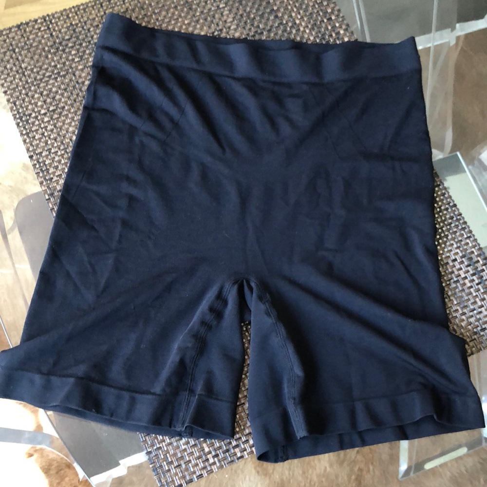 Nicole miller spandex Black Women’s Shaping Shorts size M